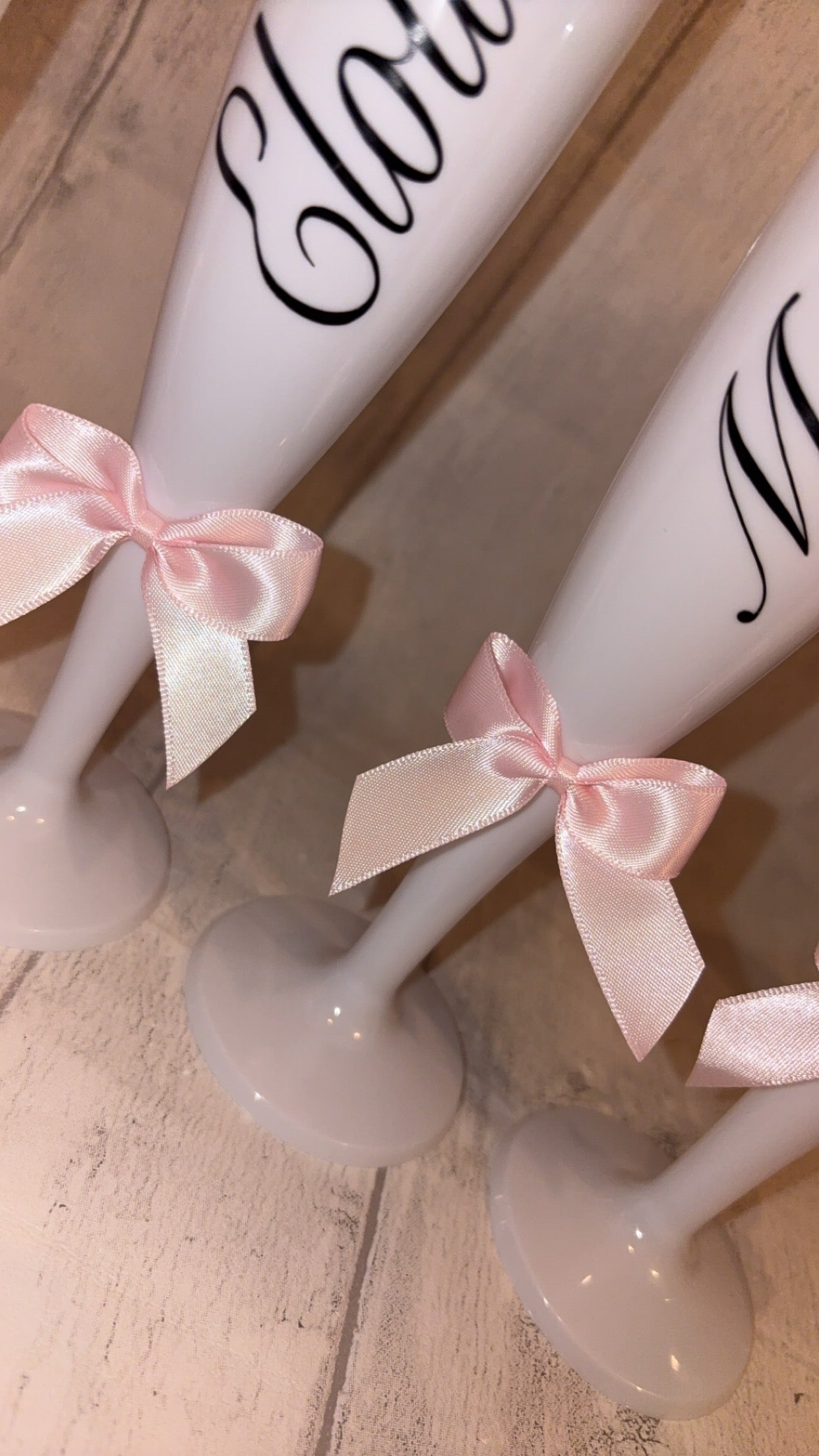 Personalised White Plastic Champagne Flute Birthday/Prom/Wedding