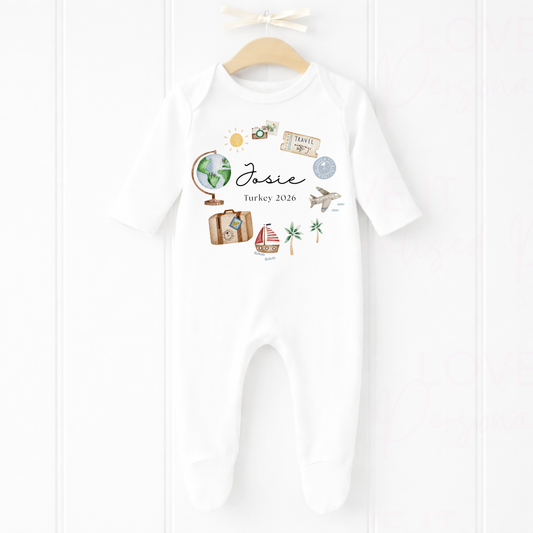 Personalised Holiday Wreath Bib/Bodysuit/Sleepsuit